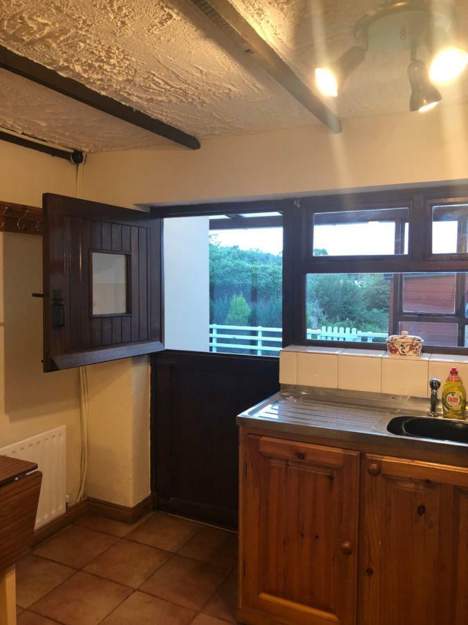 New Listing Faye'S Place Donegal Town Exterior foto